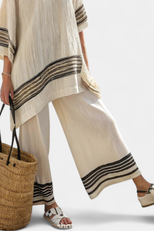 Mariella — Elegant linen top with black stripes and flowy pants