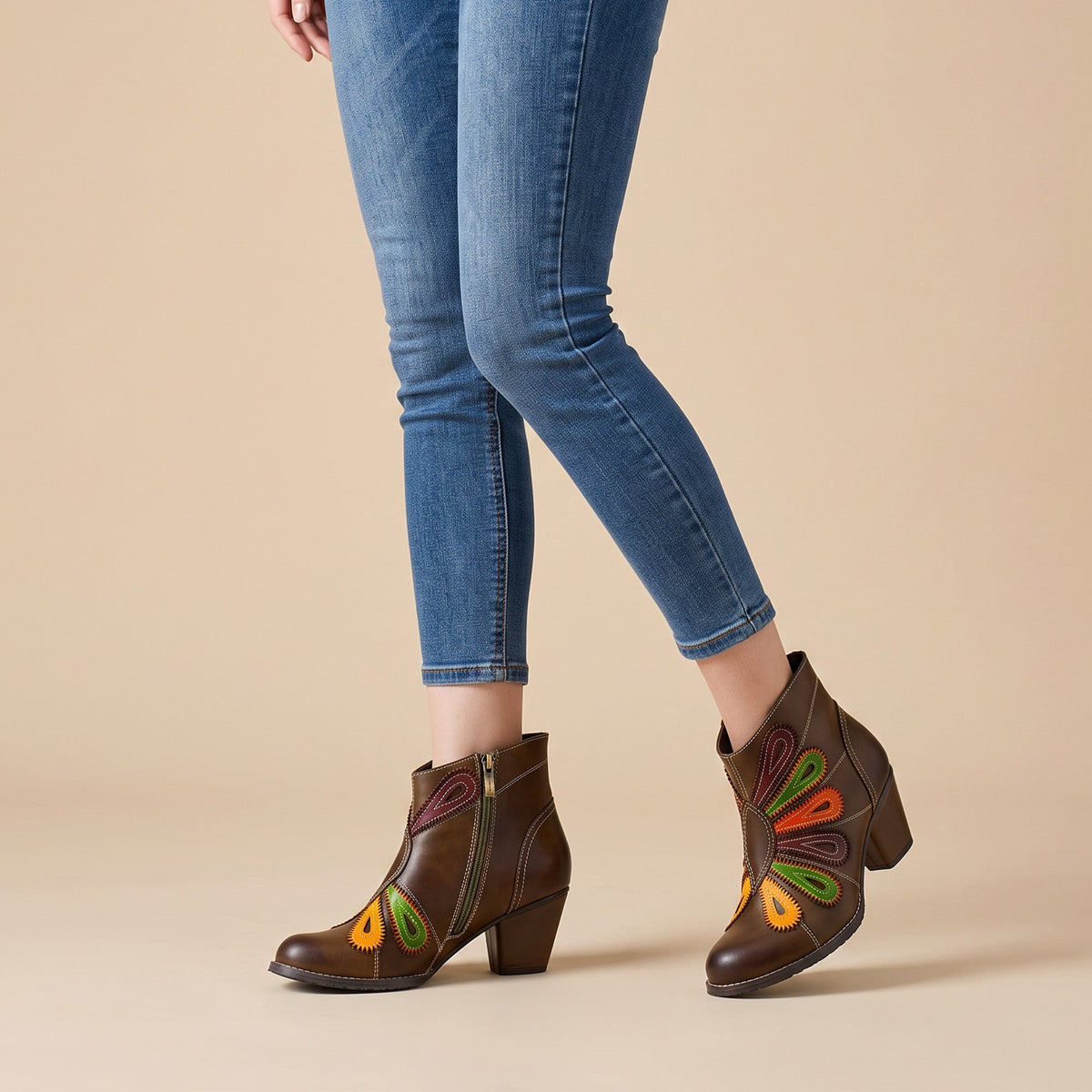 Retro Multicolor Peacock Feather Design Ankle Boots