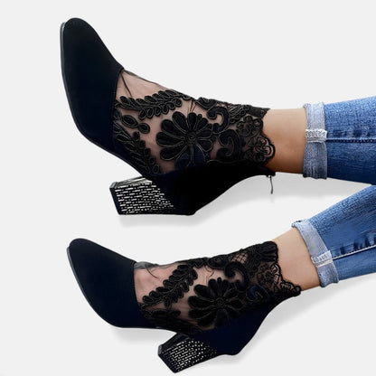 Héloïse | Lace Heels