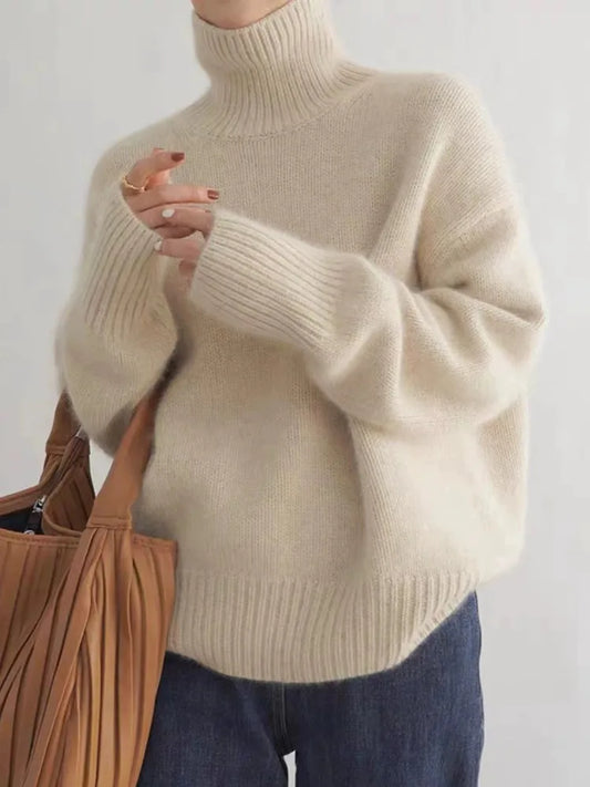 AMAYA – COZY TURTLENECK SWEATER