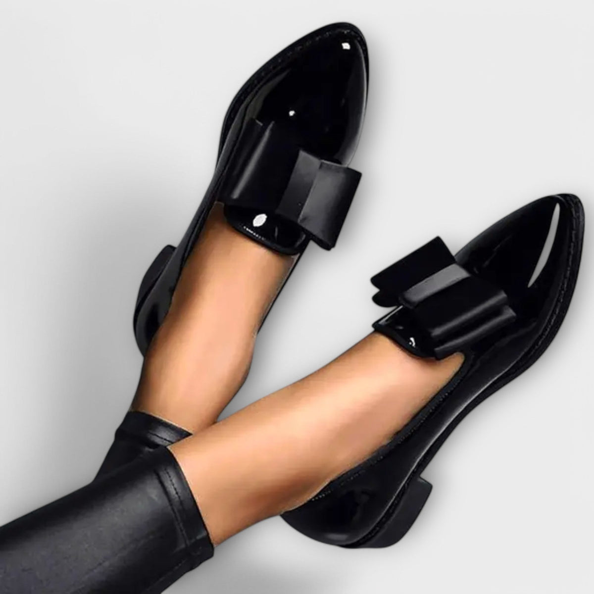 Léonie | Patent Leather Loafers with Bow