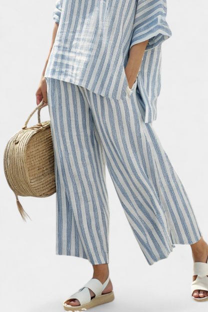 Federica — Sophisticated linen top with blue stripes and relaxed pants