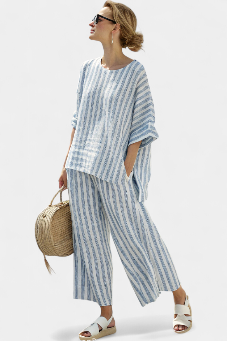 Federica — Sophisticated linen top with blue stripes and relaxed pants