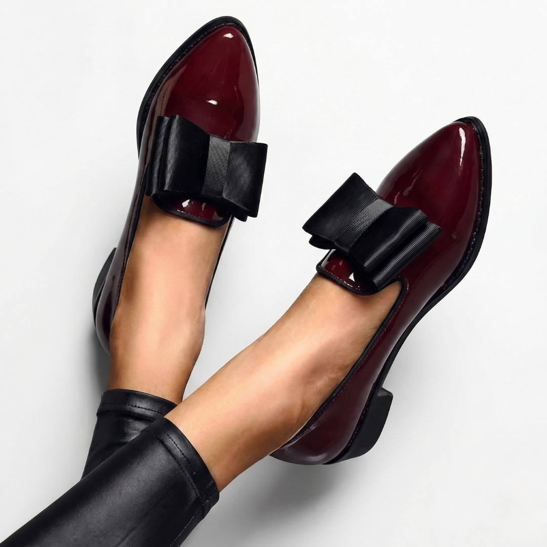 Léonie | Patent Leather Loafers with Bow