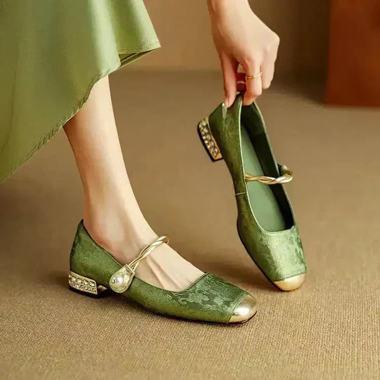 Daisy | Bridal Moccasins