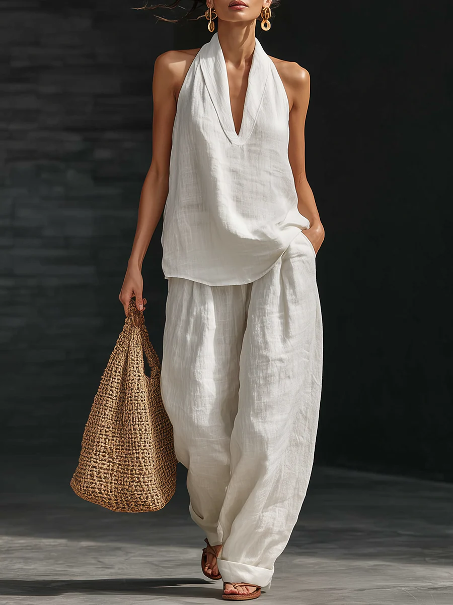 Linen set with V-neck and fluid pants