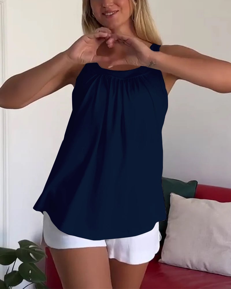 Shaping Blouse with Integrated Push-Up