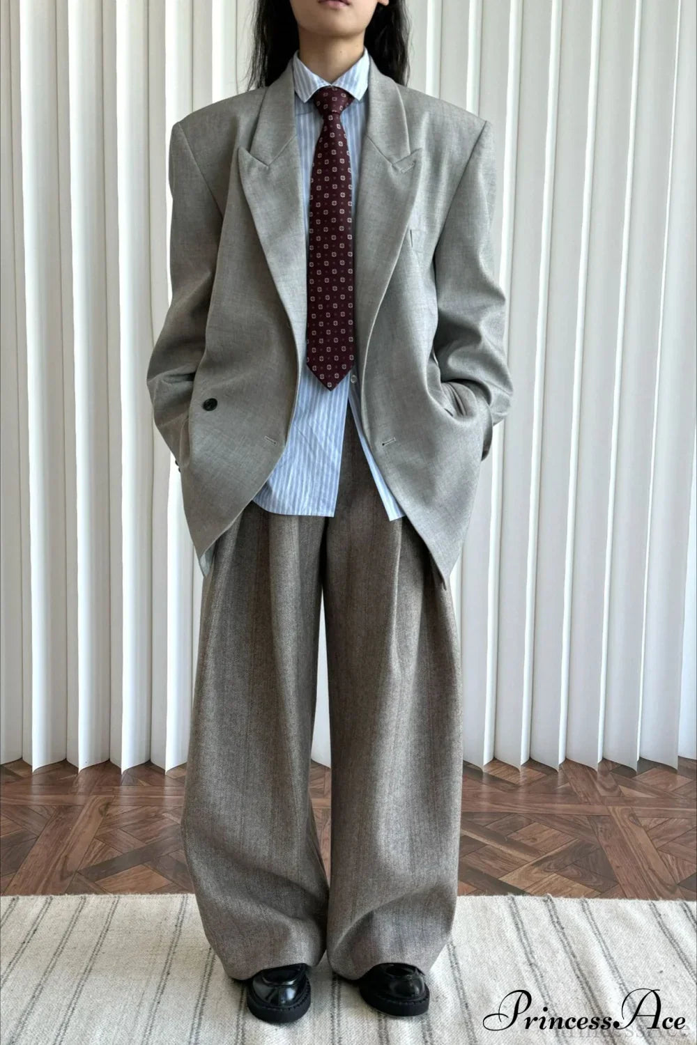 Structured Wide Shoulder Blazer